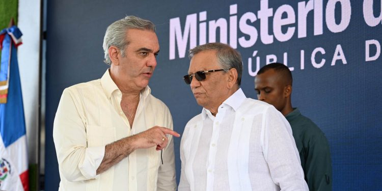 Leonardo Aguilera ratifica compromiso de Banreservas con el turismo en Puerto Plata