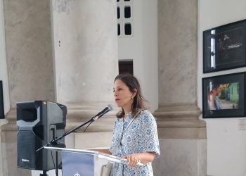 Poesía y memoria patria se entrelazan en Santiago