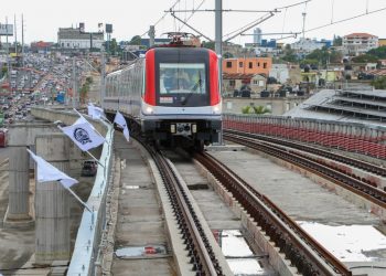 Abinader supervisa con éxito pruebas de la Línea 2C del Metro de Santo Domingo
