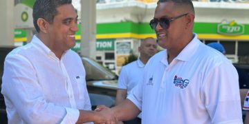 Ministro Deportes RD destaca en NY cualidades humanas y deportivas de Roberto Rojas