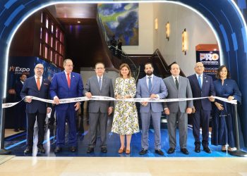 Raquel Peña inaugura Expo Mercado de Valores 2025 con llamado a inversión responsable