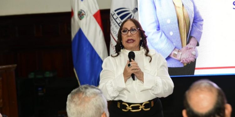 Rosa Santos resalta logros de su gestión en Santiago y reafirma compromiso con la transparencia