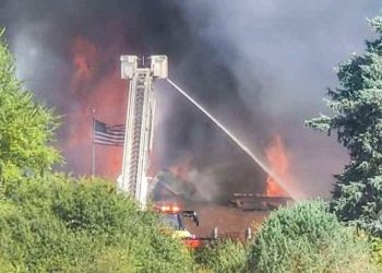 Tiroteo e incendio sacuden iglesia mormona en Michigan