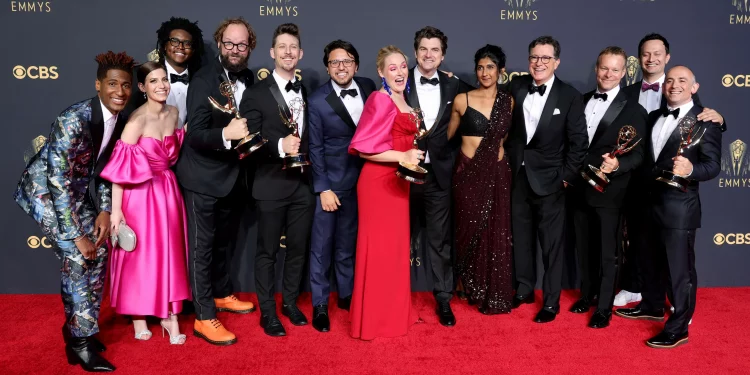 “Adolescencia”, “The Studio” y “The Pitt” brillan en los Premios Emmy 2025