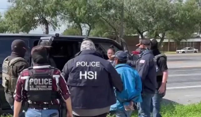 Aumentan arrestos y deportaciones de inmigrantes en NY; figuran cientos de dominicanos