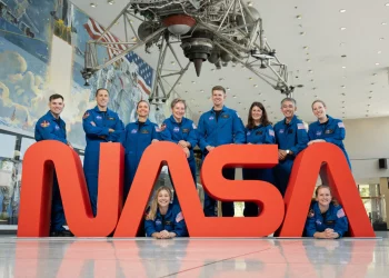 La NASA selecciona a 10 nuevos astronautas entre más de 8,000 aspirantes