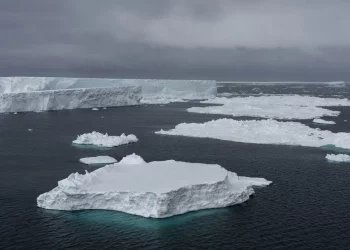 El deshielo en Alaska revela una nueva isla: una señal alarmante del cambio climático