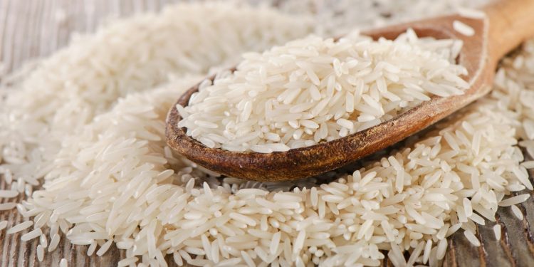 El arroz sigue siendo el alimento base de millones de familias