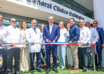 Abinader inaugura hospital de alta tecnología en la Ciudad Sanitaria