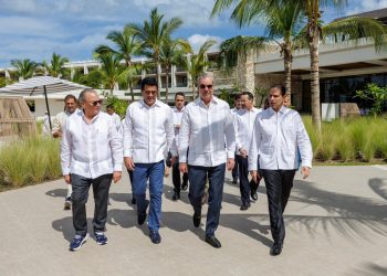 Abinader inaugura hotel en Miches y afirma que el municipio ya es una realidad del turismo dominicano