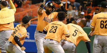 Águilas Cibaeñas mantienen su invicto tras vencer a los Toros del Este 11-4 en La Romana