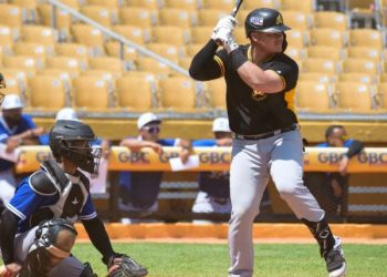 Águilas vencen al Licey en partido solidario a favor del Club Rotario Santiago Gurabito