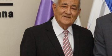 CARD rinde homenaje póstumo al jurista Almanzor González Canahuate, ejemplo de ética, sabiduría y servicio al país