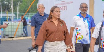 Gobernadora Ana Xiomara Cortés resalta beneficios de los Juegos Escolares en San Francisco