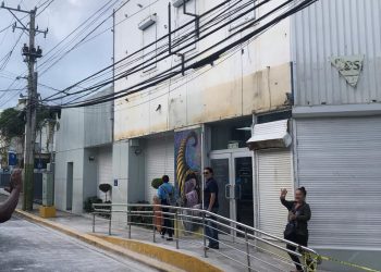 Banreservas restablece operaciones en su oficina de Salcedo tras desplome parcial de fachada