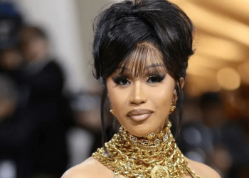 Cardi B entra al Guinness tras vender miles de copias autografiadas de su nuevo álbum en solo ocho horas