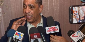 Espaillat dice demócratas son abanderados derechos inmigrantes; pide regresen los que se han ido