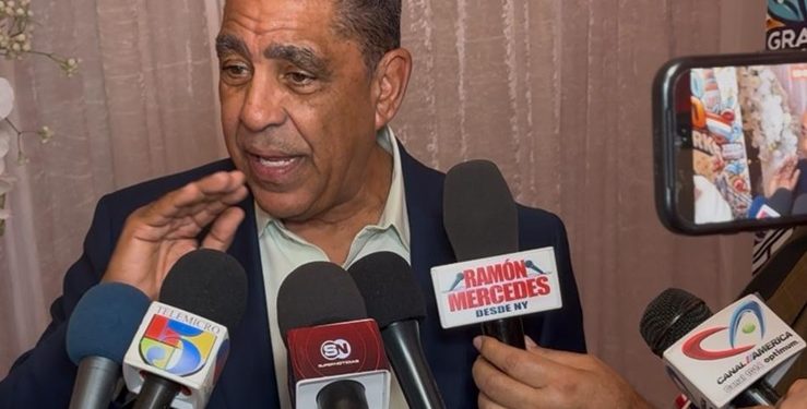Espaillat dice demócratas son abanderados derechos inmigrantes; pide regresen los que se han ido