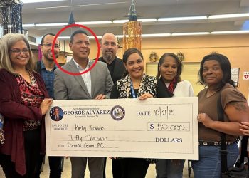 Asambleísta George Álvarez entrega $3 millones dólares para viviendas en El Bronx