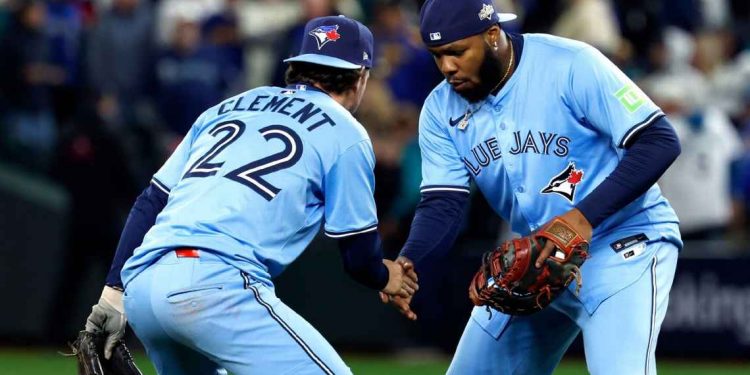 Guerrero Jr. y Giménez lideran ofensiva de Toronto para igualar la Serie ante Seattle