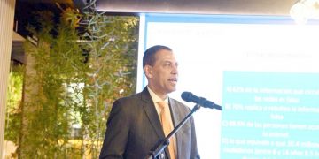 Guido Gómez Mazara advierte sobre manipulación digital y destaca obras del Gobierno en Santiago