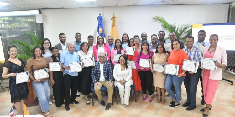 JCE culmina con éxito curso especializado sobre la Ley 4-23 para periodistas y comunicadores