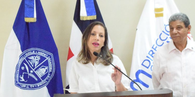 La UASD Santiago acoge exposición conmemorativa por los 80 años del Monumento a los Héroes de la Restauración