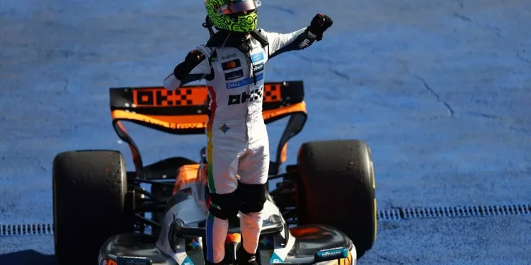 Norris toma el liderato del Mundial de F1 tras polémico arranque entre Hamilton y Verstappen en México
