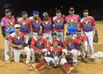 Los 40 Boys se coronan campeones del softbol 40 Plus en Greenville