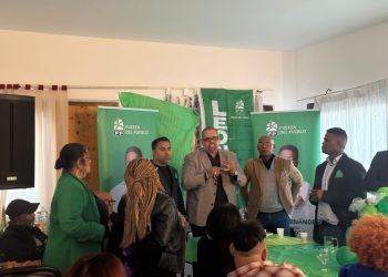 Manolo Infante impulsa la unidad de la Fuerza del Pueblo en Italia durante encuentro con dirigentes en Ancona