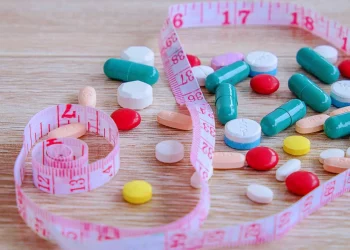El uso extendido de medicamentos para bajar de peso genera alarma entre expertos de salud