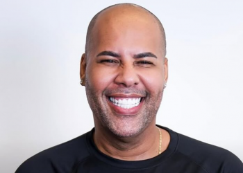 Luis Santana, amigo de Cardi B, es expulsado de “La Casa de Alofoke 2”