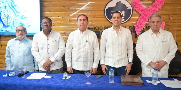 SeNaSa y SNS refuerzan alianza para garantizar atención médica en la red pública