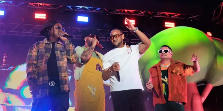 Wisin y Jowell & Randy hacen vibrar Santo Domingo con una noche de reguetón y nostalgia en la Feria Ganadera