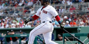 Peloteros dominicanos también batean en el estadio de la farándula