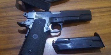 Apresan alumno en escuela de Brooklyn con armas de fuego cargada; decenas dominicanos estudian allí