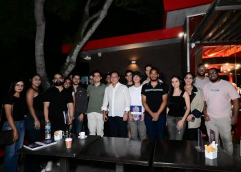 Abel Martínez impulsa liderazgo juvenil desde la PUCMM para transformar el futuro del país