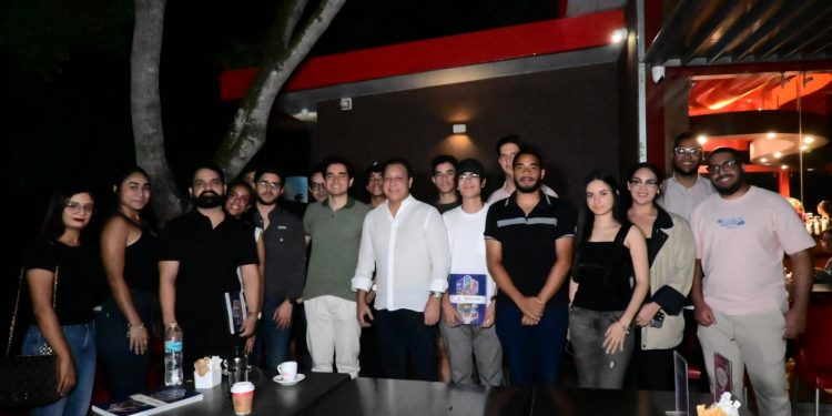 Abel Martínez impulsa liderazgo juvenil desde la PUCMM para transformar el futuro del país