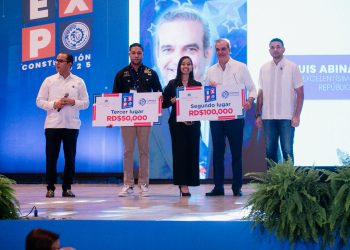 Abinader enciende la Navidad 360 con impacto nacional: más de 15 millones de raciones para las familias dominicanas