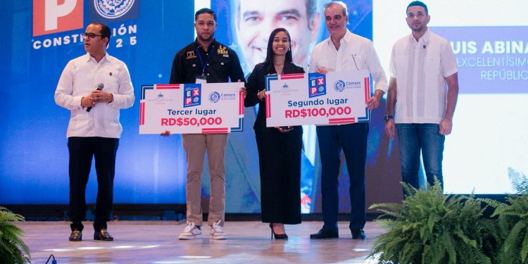 Abinader enciende la Navidad 360 con impacto nacional: más de 15 millones de raciones para las familias dominicanas