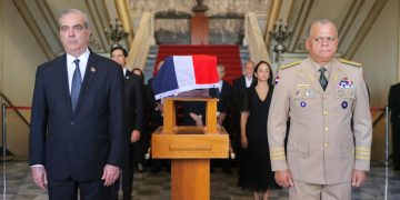 Presidente Abinader honra a Juancito Rodríguez en solemne ceremonia de ingreso al Panteón de la Patria