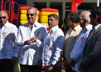 Abinader impulsa modernización del campo con maquinaria agrícola de alta tecnología