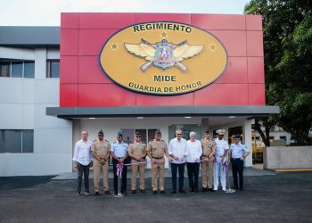 Abinader impulsa modernización militar con nuevas unidades tecnológicas y cuarteles renovados