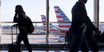 Aeropuertos NY y NJ entre los 40 reducirán vuelos en USA a partir de este viernes