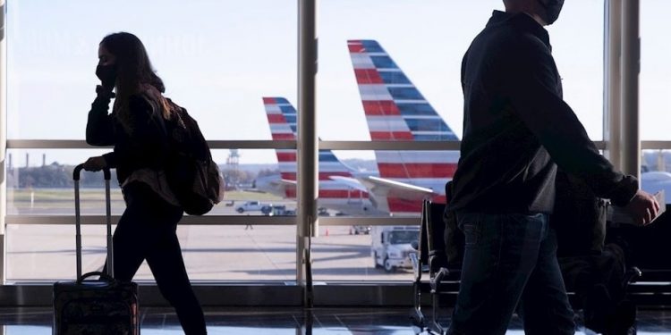 Aeropuertos NY y NJ entre los 40 reducirán vuelos en USA a partir de este viernes