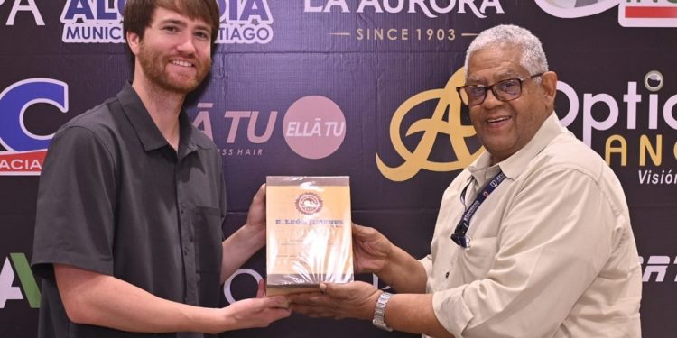 Águila de la Semana reconoce a Alberto Rodríguez y Huáscar Ynoa como los más destacados