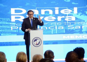 Daniel Rivera resalta el impulso transformador de Santiago durante su informe legislativo 2024-2025