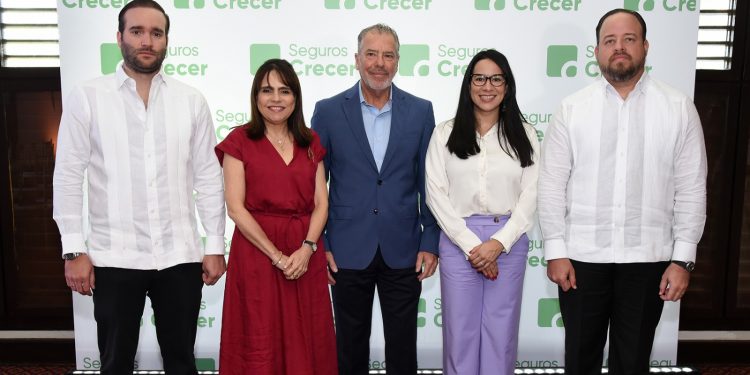 Seguros Crecer se convierte en la primera empresa en presentar el Seguro de Título en República Dominicana
