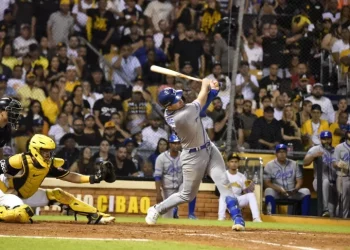 Licey remonta espectacularmente en Santiago y corta el impulso aguilucho