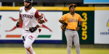 Gigantes frenan la racha de nueve victorias de las Águilas y la jornada de LIDOM se aprieta